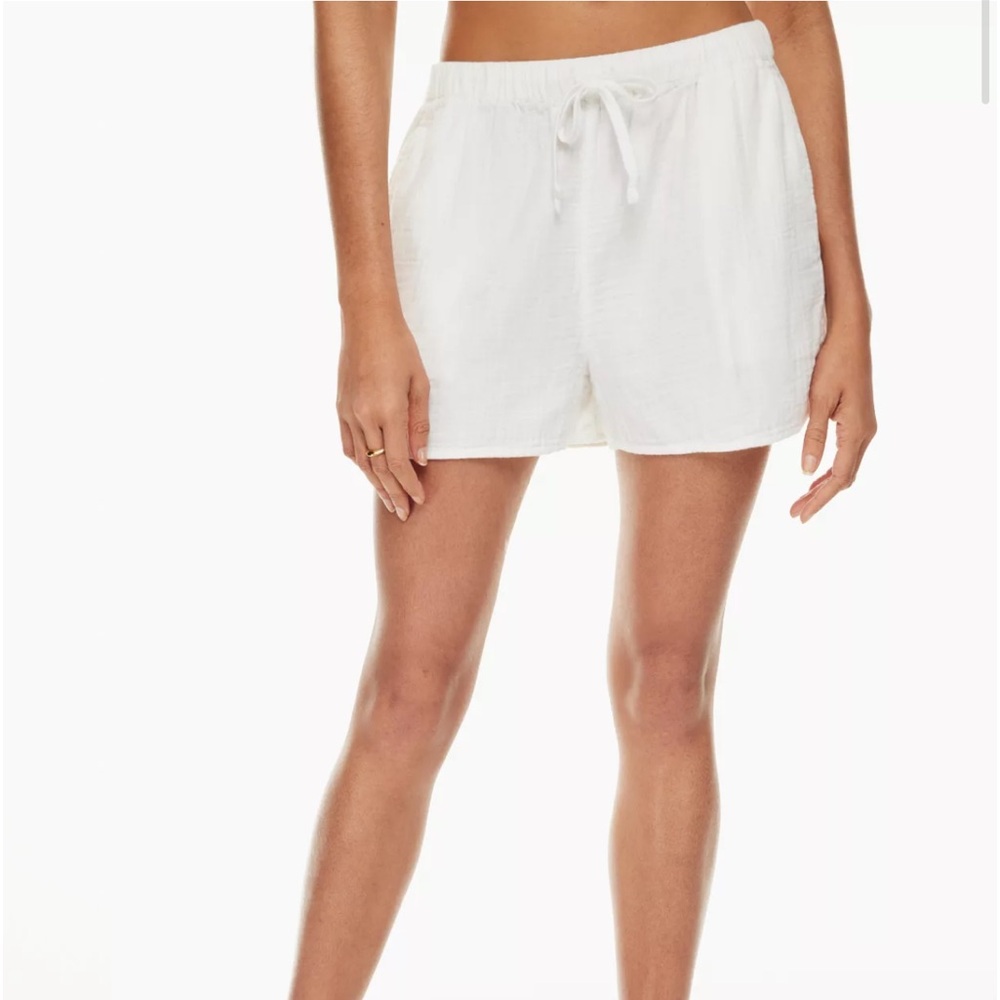 Aritzia sail shorts